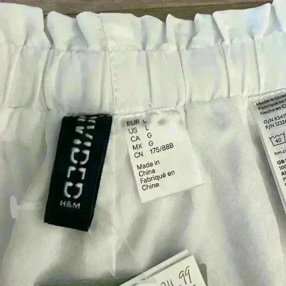 H&M Divided Nylon Circle Skirt sz L (runs large) - Picture 6 of 12